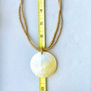 Vintage Cookie Lee shell necklace